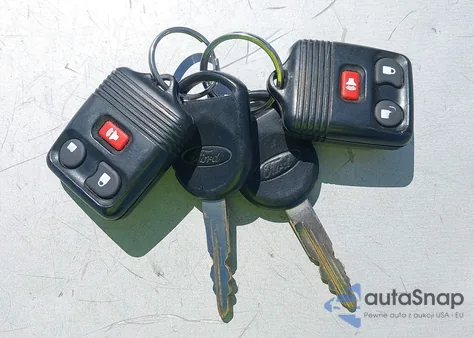 2006 Ford Escape Limited z USA, uszkodzony, nr VIN 1FMCU94166KA98310